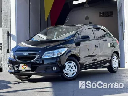 Chevrolet ONIX LT 1.0 8V SPE/4 na cor Preta em São José dos Pinhais / PR - 6814184