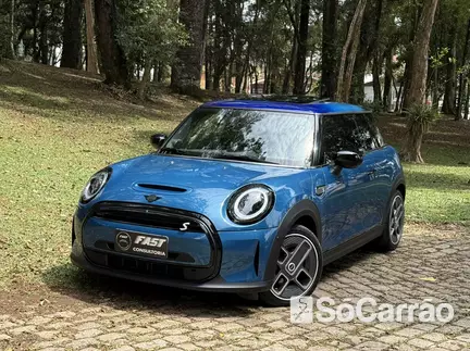 Mini COOPER SE 54.2KWH AT na cor Azul em Curitiba / PR - 6957323