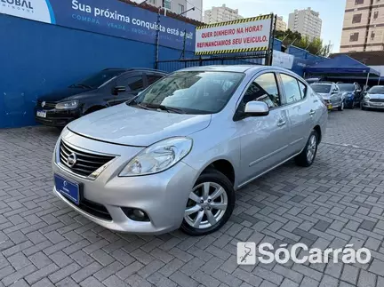 Nissan VERSA FLEX SL 1.6 16V na cor Prata em Curitiba / PR - 6800425