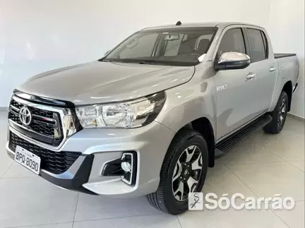 Toyota HILUX CD 4X4 2.8 TB AT na cor Prata em CHAPECO / SC - 6933413