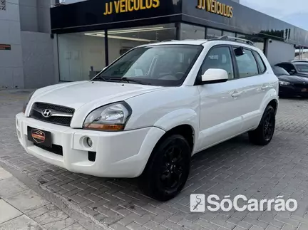 Hyundai TUCSON GL NAC 4X2 2.0 16V AT na cor Branca em São José / SC - 6378356
