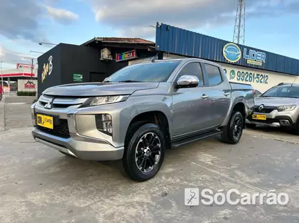 Mitsubishi L-200 CD TRITON SPORT HPE 4X4 2.4 TB AT6 na cor Prata em Joinville / SC - 6519555