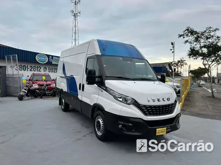 Iveco DAILY CITY DAILY CITY 30.130 FURGAO 10.8M na cor Branca em Joinville / SC - 6807476