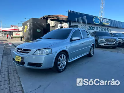 Chevrolet ASTRA SEDAN ASTRA SEDAN ADVANTAGE 2.0 8V 140CV AT FLEXPOWER na cor Prata em Joinville / SC - 6843736