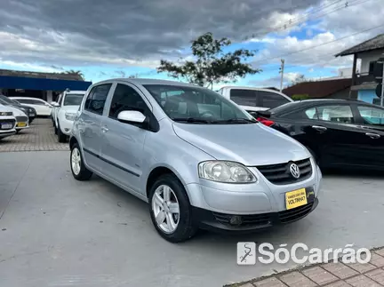 Volkswagen FOX FOX 1.0 8V na cor Prata em Joinville / SC - 6940416