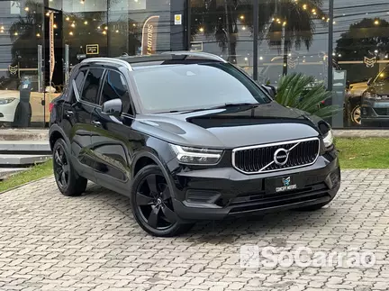 Volvo XC40 T4 MOMENTUM 2.0 190CV FWD na cor Preta no Passo Fundo / RS - 6673844