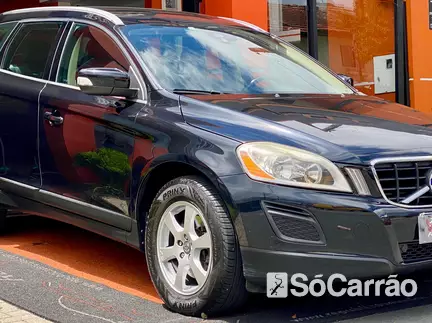 Volvo XC60 T5 COMFORT FWD 2.0 TB AT na cor Preta em Curitiba / PR - 6372124