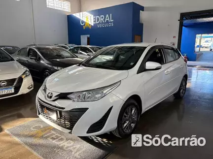 Toyota YARIS HATCH XL PLUS CONNECT 1.5 16V CVT na cor Branca em Maringá / PR - 6839459