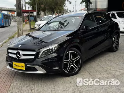 Mercedes GLA 250 VISION 2.0 16V TB 4MATIC na cor Preta em São José / SC - 6637685
