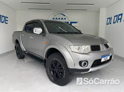 Mitsubishi L-200 CD TRITON HPE 4X4 3.2 16V TB-IC AT na cor Cinza em Joinville / SC - 6727927