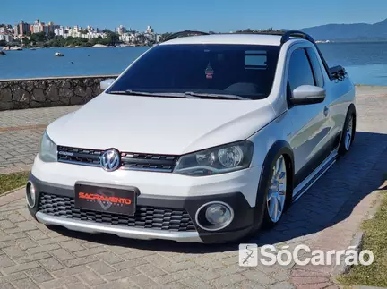 Volkswagen SAVEIRO CE CROSS 1.6 T. FLEX 16V na cor Branca em Florianópolis / SC - 6797952