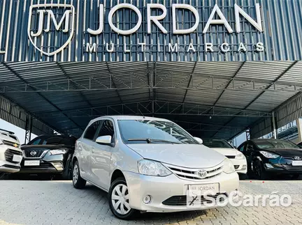 Toyota ETIOS SEDAN X 1.5 16V na cor Prata em Joinville / SC - 6217704