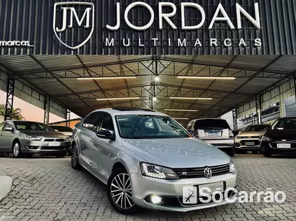 Volkswagen JETTA COMFORTLINE 2.0 TIP na cor Prata em Joinville / SC - 6818796