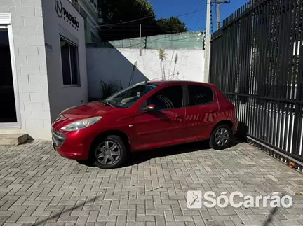Peugeot 207 XR 1.4 8V na cor Vermelha em Curitiba / PR - 6674635