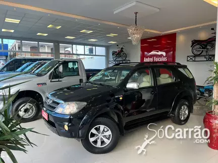 Toyota HILUX SW4 SRV 4X4 3.0 TB-IC 16V AT na cor Preta em Palhoça / SC - 6181890