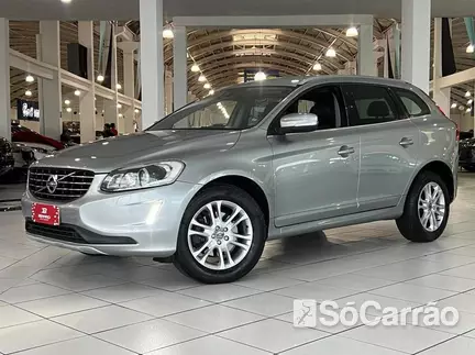 Volvo XC60 MOMENTUM T5 FWD 4X2 2.0 TB AT na cor Prata em Curitiba / PR - 6670361