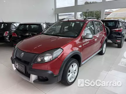 Renault SANDERO STEPWAY 1.6 16V HIFLEX na cor Vermelha em Curitiba / PR - 6934080