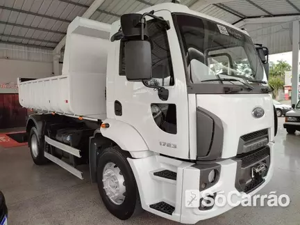 Ford CARGO 1723 4X2 na cor Branca em São José dos Pinhais / PR - 6726822