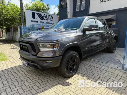 RAM 1500 CD REBEL 4X4 5.7 AT8 na cor Cinza em Curitiba / PR - 6753362