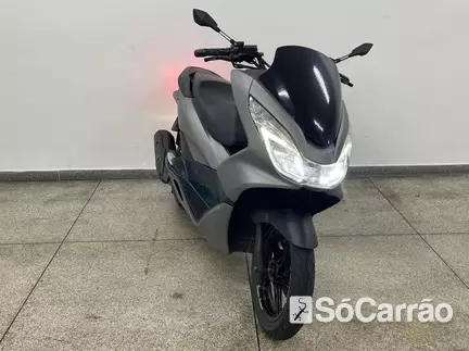 Honda PCX 150 na cor Cinza em Curitiba / PR - 6948895