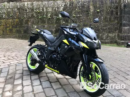 Kawasaki Z 1000 STD na cor Preta em Joinville / SC - 6968424