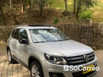 Volkswagen TIGUAN 4MOTION 2.0 TSI TIP na cor Prata em Joinville / SC - 6968478