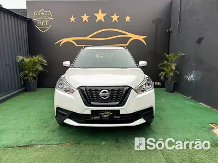 Nissan KICKS ACTIVE 1.6 16V CVT na cor Branca no Canoas / RS - 6854796