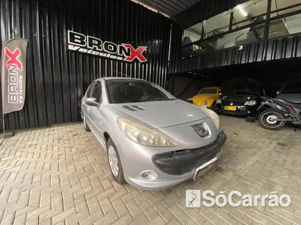 Peugeot 207 XR 1.4 8V na cor Prata em Almirante Tamandaré / PR - 6906591