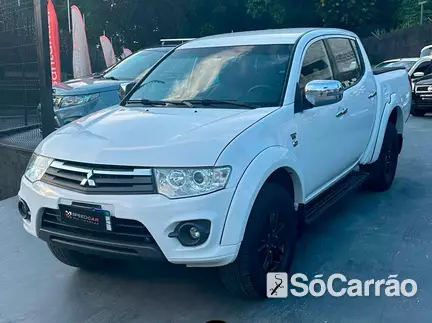 Mitsubishi L-200 CD TRITON HPE 4X4 3.2 16V TB-IC MT na cor Branca em Joinville / SC - 6747854