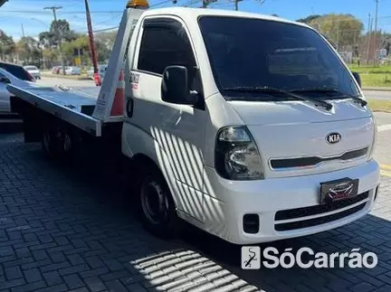 KIA BONGO K-2500 4X2 2.5 TB na cor Branca em Curitiba / PR - 6430675