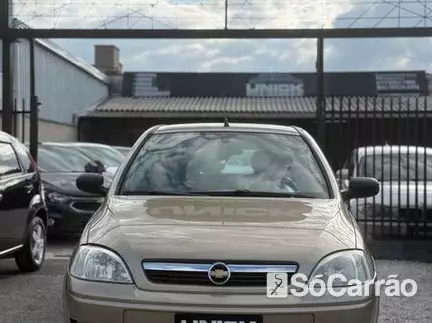 Chevrolet CORSA HATCH MAXX 1.4 8V ECONOFLEX na cor Bege em Pinhais / PR - 6778016