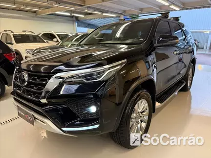 Toyota HILUX SW4 4X4 2.8 na cor Preta em Curitiba / PR - 6960876