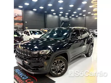 JEEP COMPASS LONGITUDE 4X2 1.3 T270 TB AT6 na cor Preta no Canoas / RS - 6992808