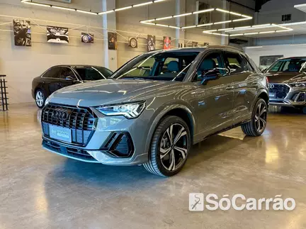Audi Q3 PERFORMANCE BLACK PLUS NAC QUATTRO 2.0 TIPTRONIC na cor Cinza no Passo Fundo / RS - 6752755