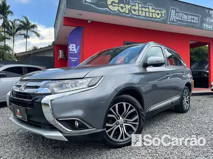 Mitsubishi OUTLANDER 4X2 2.0 CVT na cor Prata em Joinville / SC - 6613967