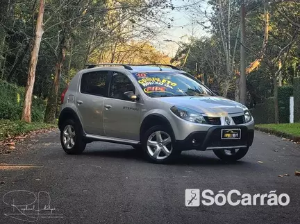 Renault SANDERO STEPWAY 1.6 16V HIFLEX na cor Prata em Almirante Tamandaré / PR - 6779841