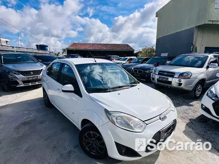 Ford FIESTA ROCAM SEDAN (CLASS) 1.6 8V na cor Branca em Pinhais / PR - 6705301