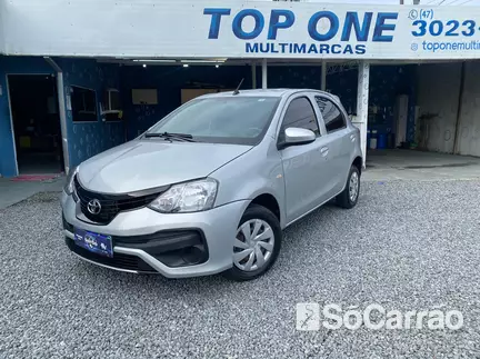 Toyota ETIOS HATCH X 1.3 16V AT na cor Prata em Joinville / SC - 6682929