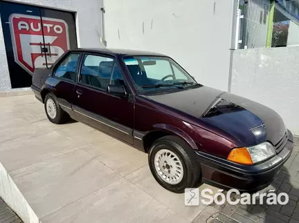 Chevrolet MONZA SEDAN SLE 2.0 na cor Vermelha em Curitiba / PR - 6685163