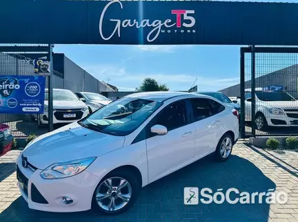 Ford FOCUS SE 2.0 16V P.SHIFT FLEXONE na cor Branca em Curitiba / PR - 6829276
