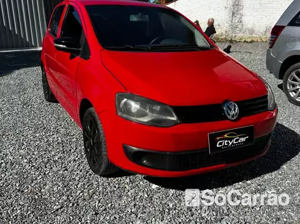 Volkswagen FOX (I-TREND) G2 1.0 8V na cor Vermelha em Joinville / SC - 6739081