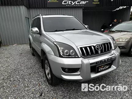 Toyota LAND CRUISER PRADO 4X4 3.0 TB-IC AT na cor Prata em Joinville / SC - 6757067