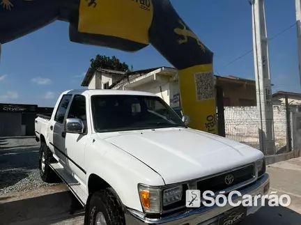 Toyota HILUX CD SR5 4X4 2.8 na cor Branca em Joinville / SC - 6788928