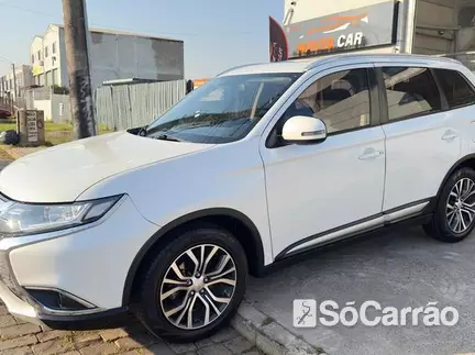 Mitsubishi OUTLANDER CONFORT 4X2 2.0 CVT na cor Branca no Porto Alegre / RS - 6795291