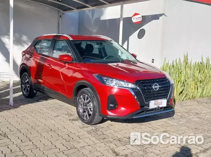 Nissan KICKS PLAY SENSE 1.6 16V CVT na cor Vermelha no Porto Alegre / RS - 6786681