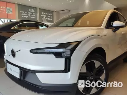 Volvo EX30 E60 BEV 69KWH CORE SINGLE ENGINE na cor Branca em Cascavel / PR - 6799954