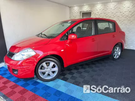 Nissan TIIDA S 1.8 16V MT FLEX na cor Vermelha em Curitiba / PR - 6931267