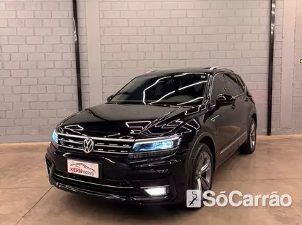 Volkswagen TIGUAN ALLSPACE R-LINE 350(TETO PANORAMICO) 4MOTION 2.0 TSI DSG na cor Preta no Canoas / RS - 6941389