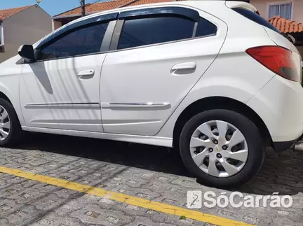 Chevrolet ONIX LT(MYLINK) 1.4 8V SPE/4 na cor Branca em Curitiba / PR - 6919312
