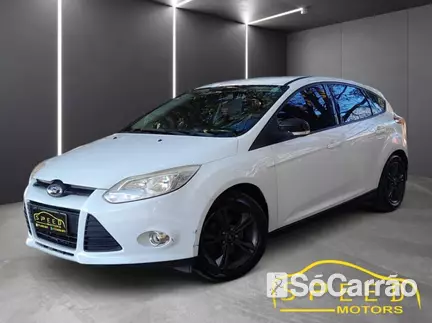 Ford FOCUS SEDAN 1.6 8V / 1.6/16V 4P MEC na cor Branca em BOREBI / SP - 6928213
